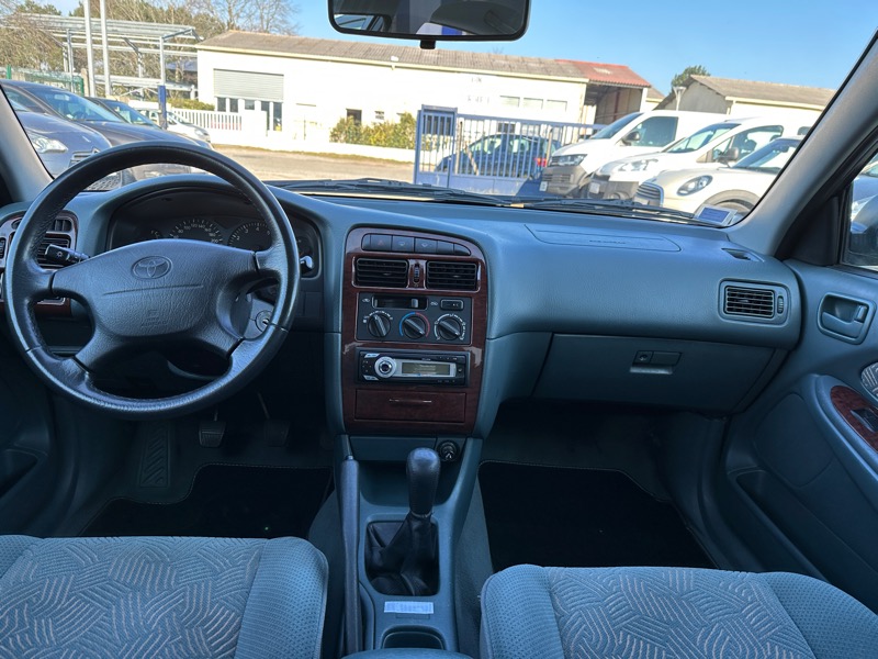Toyota Avensis  1.8 110ch Sol 4p