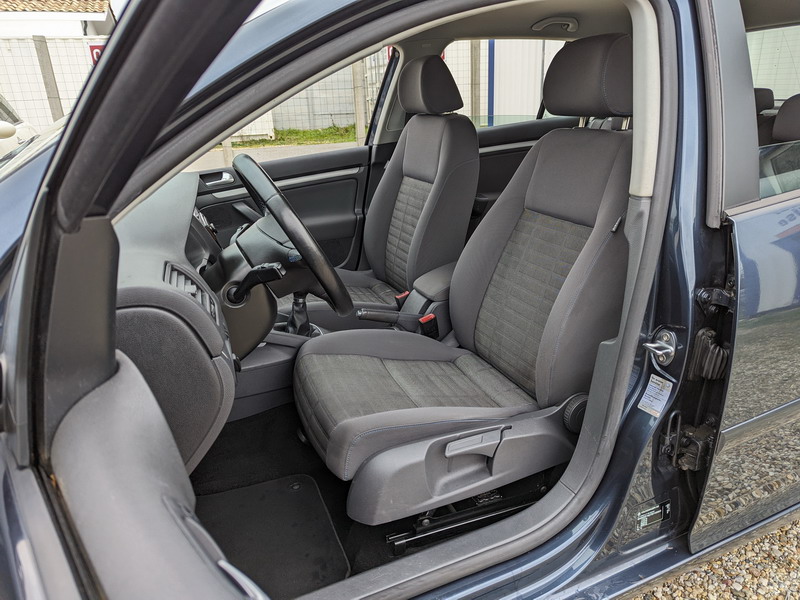 Volkswagen Golf V  1.4l 80ch Tour 5P