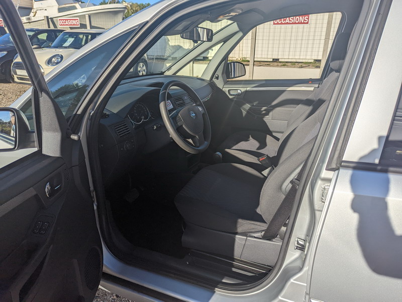 Opel Meriva  1.6 Twinport Enjoy Easytronic