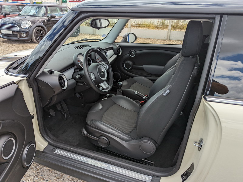 Mini II (R56)  1.6L Cooper 120ch