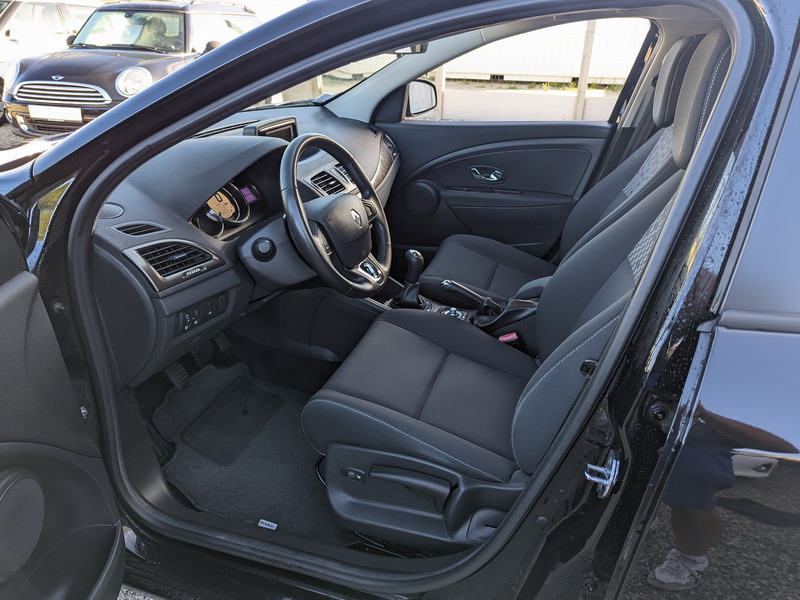 Renault Megane III  1.6l 16v 100ch Business Tomtom 5p