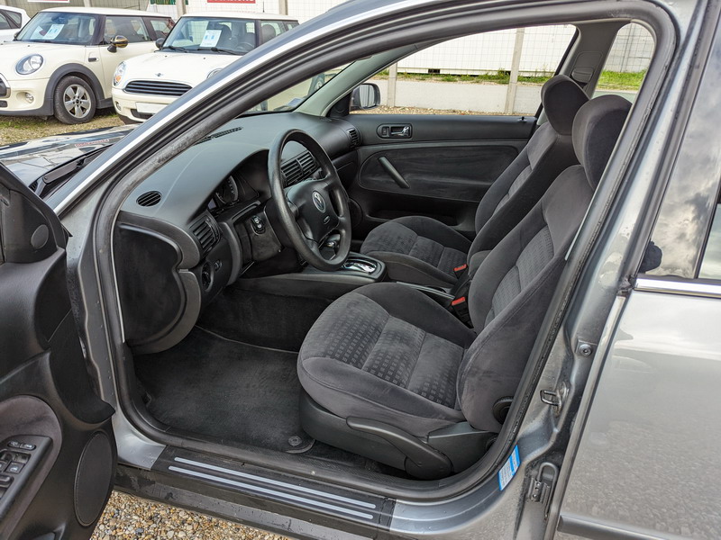 Volkswagen Passat V  2.0 115ch Confort BVA