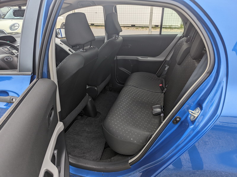 Toyota Yaris II  87 VVT-i Luna Pack 5p