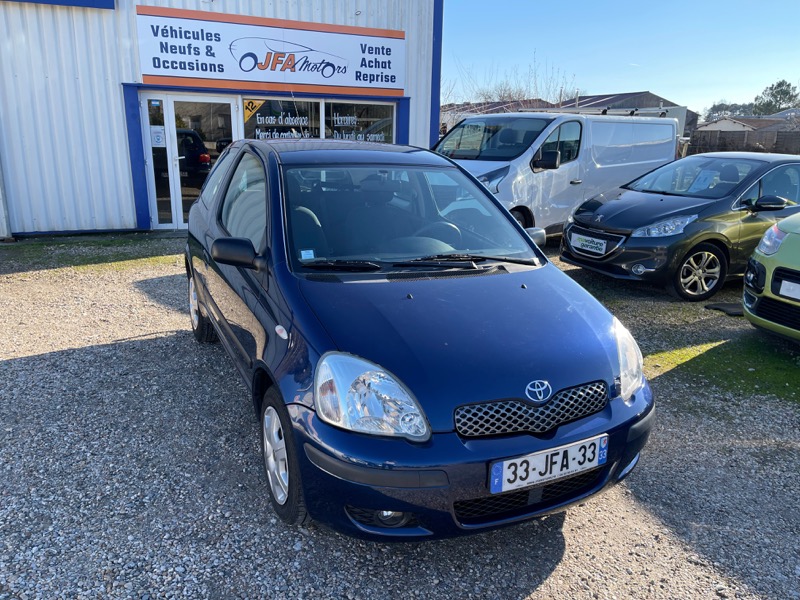 Toyota Yaris85 VVT-i Luna 3p + Attelage