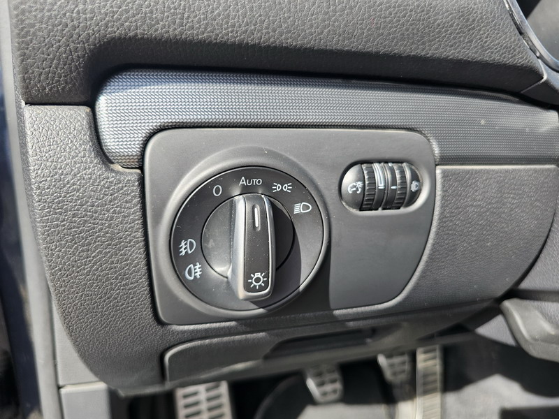 20231004_150602 Volkswagen Golf VI 1.2 TSI Style 105ch GPS 5P