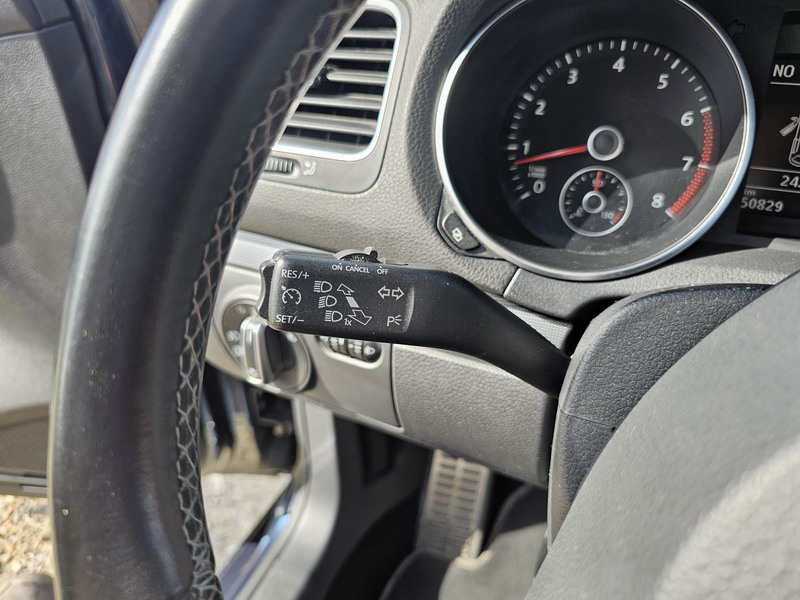 20231004_150605 Volkswagen Golf VI 1.2 TSI Style 105ch GPS 5P