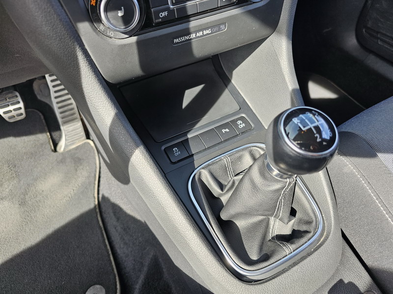 20231004_150629 Volkswagen Golf VI 1.2 TSI Style 105ch GPS 5P