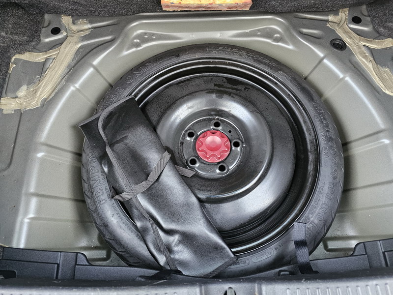 20240119_102658 Toyota Auris 1.6l 124 VVT-i Luna 5p