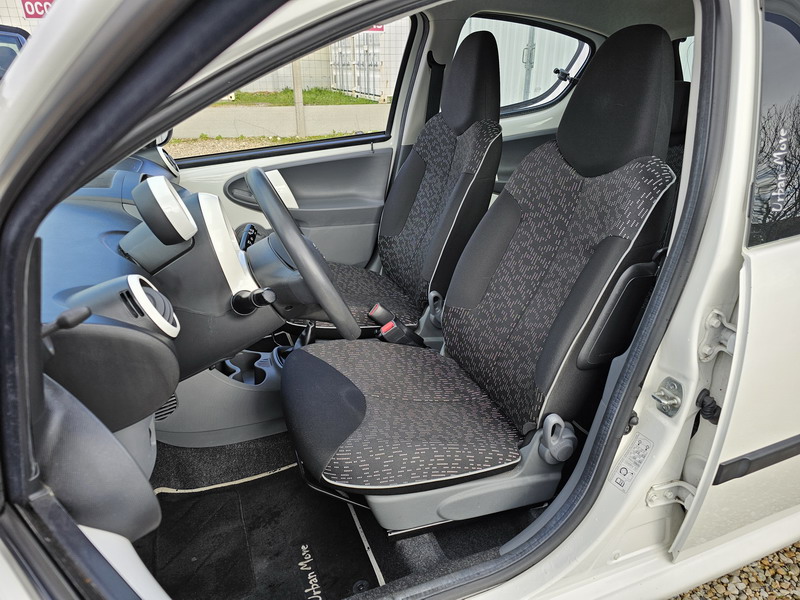 20240305_151042 Peugeot 107 1.0 12v 68ch Urban Move 5p