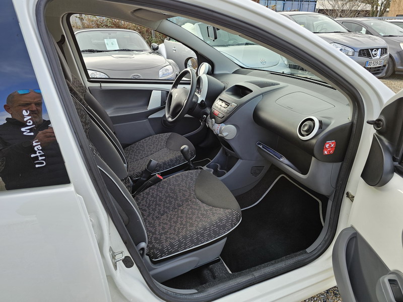 20240305_151052 Peugeot 107 1.0 12v 68ch Urban Move 5p