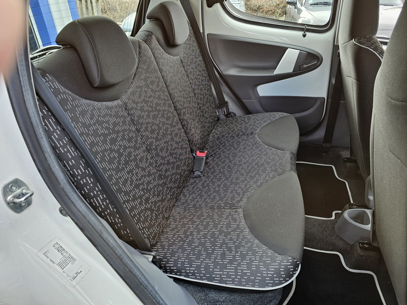 20240305_151132 Peugeot 107 1.0 12v 68ch Urban Move 5p