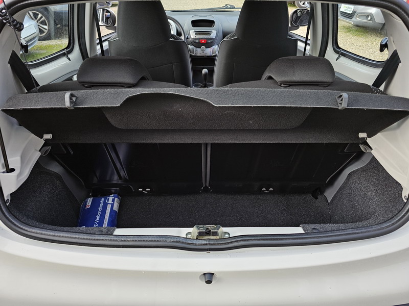 20240305_151158 Peugeot 107 1.0 12v 68ch Urban Move 5p