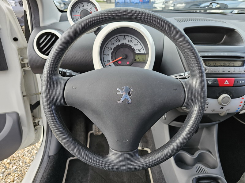 20240305_151311 Peugeot 107 1.0 12v 68ch Urban Move 5p