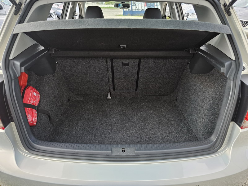 20240315_162155 Volkswagen Golf VI 1.2 TSI Style 105ch 5P