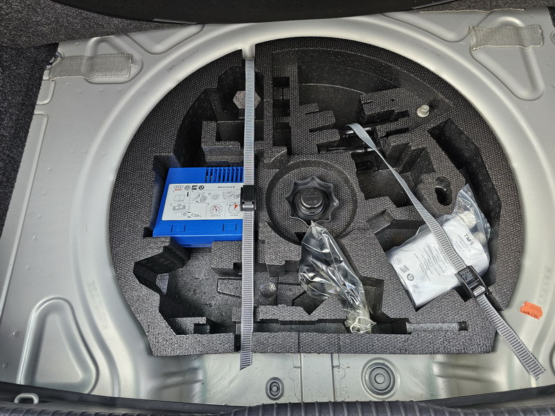 20240315_162201 Volkswagen Golf VI 1.2 TSI Style 105ch 5P