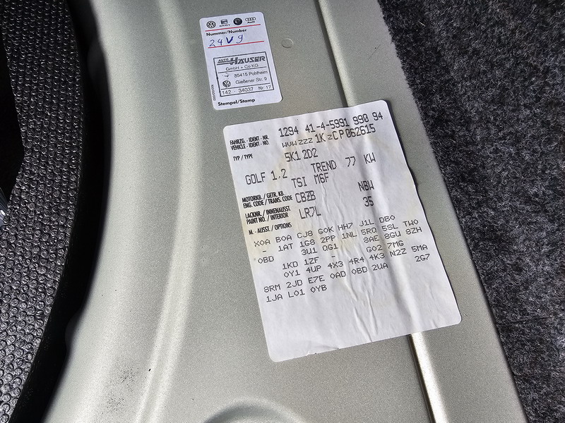 20240315_162212 Volkswagen Golf VI 1.2 TSI Style 105ch 5P