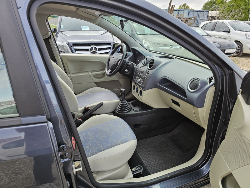 20240426_170531 Ford Fiesta III 1.3 70ch Fun 5p + Clim