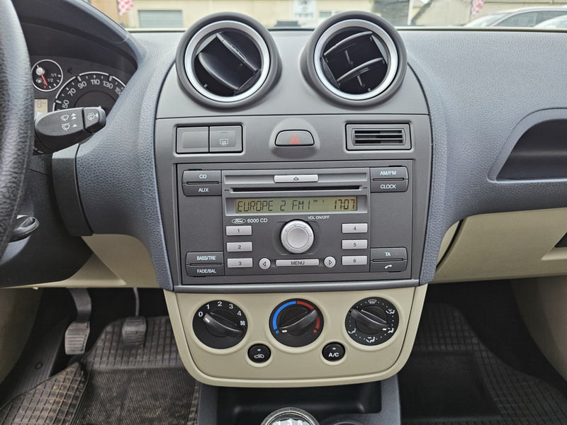 20240426_170819 Ford Fiesta III 1.3 70ch Fun 5p + Clim