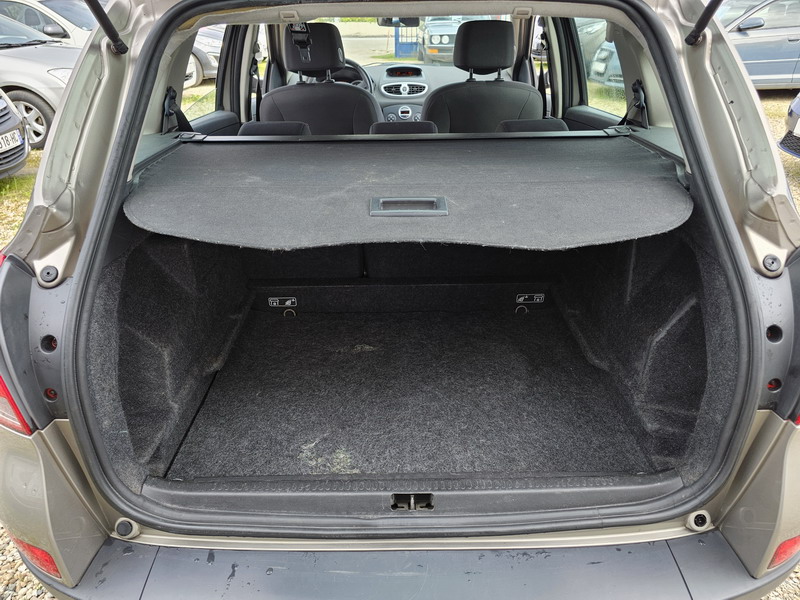 20240429_105515 Renault Clio Estate III 1.6 16v 110ch Dynamique BVA