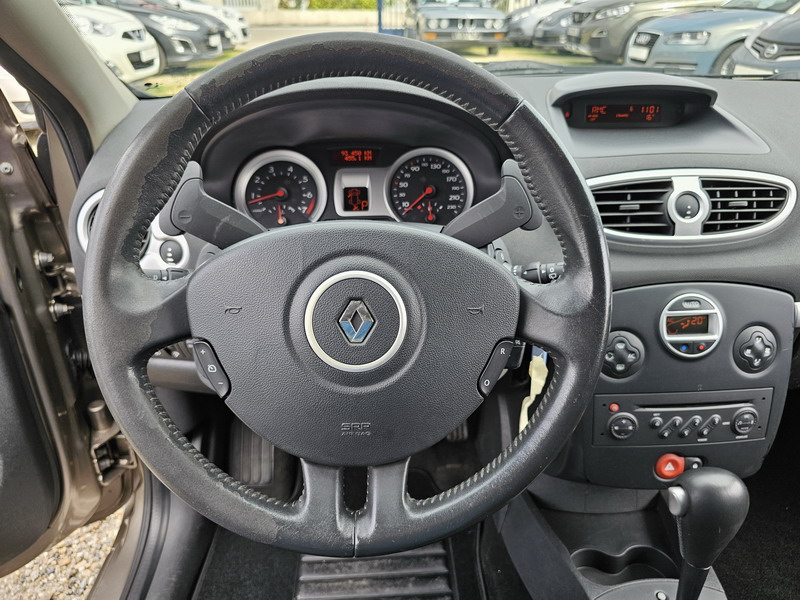 20240429_110101 Renault Clio Estate III 1.6 16v 110ch Dynamique BVA