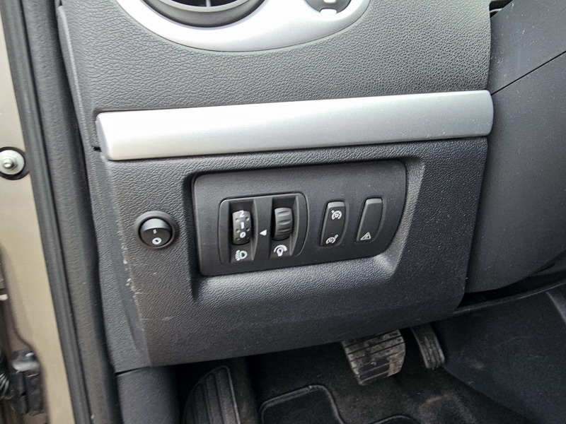 20240429_110107 Renault Clio Estate III 1.6 16v 110ch Dynamique BVA