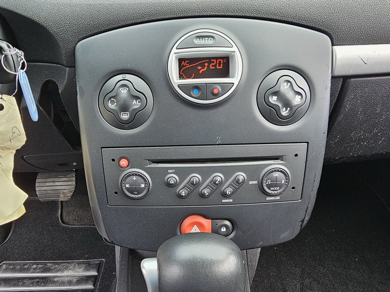 20240429_110126 Renault Clio Estate III 1.6 16v 110ch Dynamique BVA