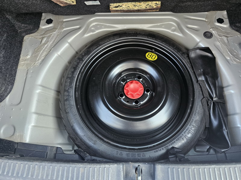 20240719_094641 Toyota Auris 1.6 VVT-i 124ch Luna 5P