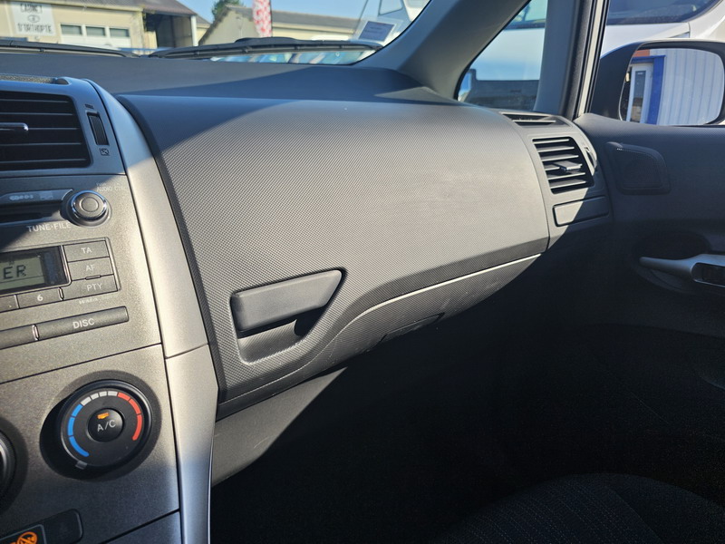 20240719_094931 Toyota Auris 1.6 VVT-i 124ch Luna 5P