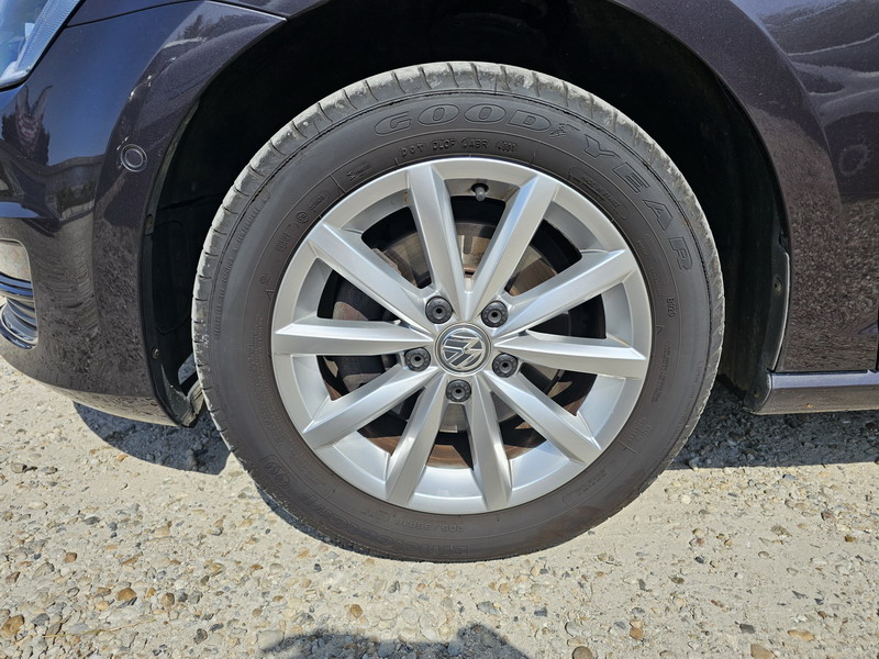 20240828_155940 Volkswagen Golf SW VII 1.6 TDI 110ch Lounge