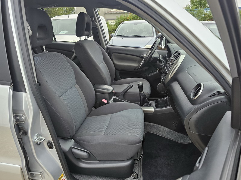 20240907_093818 Toyota RAV4 II 150 VVT-i GX 4X4 5p