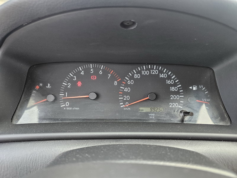 20250322_093858 Toyota Corolla IX 1.4 100 VVT-i Terra 5p