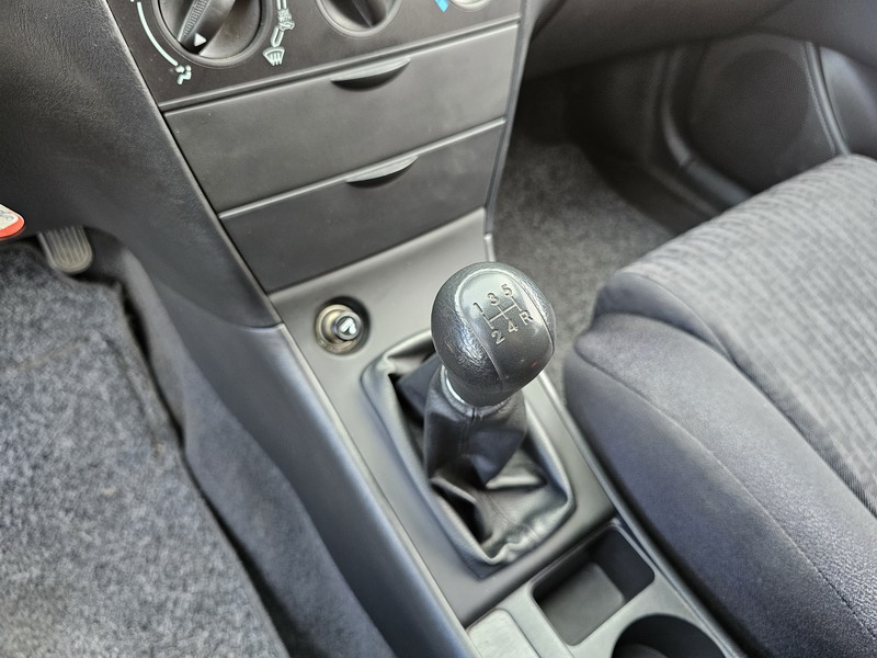 20250322_093925 Toyota Corolla IX 1.4 100 VVT-i Terra 5p