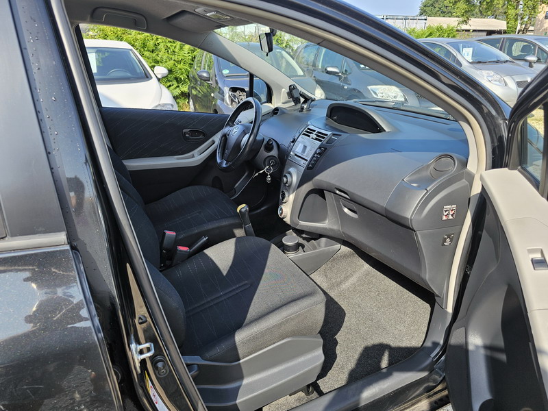 20250610_103136 Toyota Yaris II 85 VVT-i Luna 5p