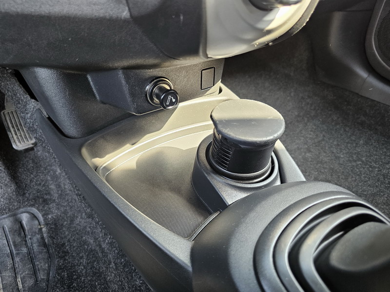 20250610_103535 Toyota Yaris II 85 VVT-i Luna 5p