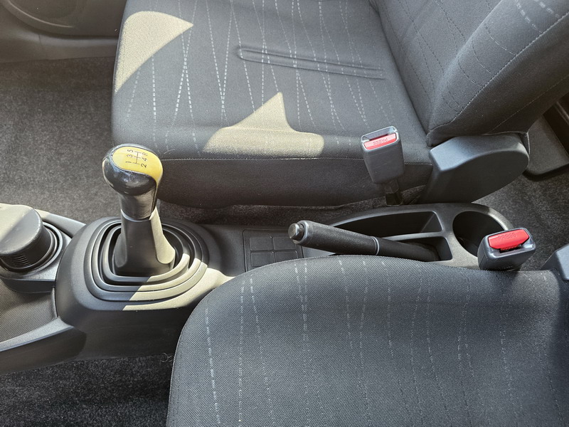 20250610_103538 Toyota Yaris II 85 VVT-i Luna 5p