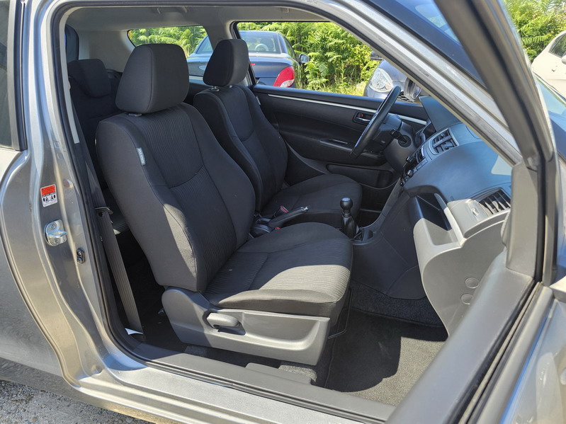 20250617_114829 Suzuki Swift III 1.2 VVT GLX 3p