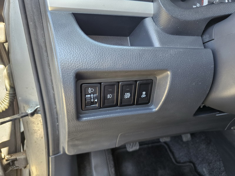 20250617_115012 Suzuki Swift III 1.2 VVT GLX 3p