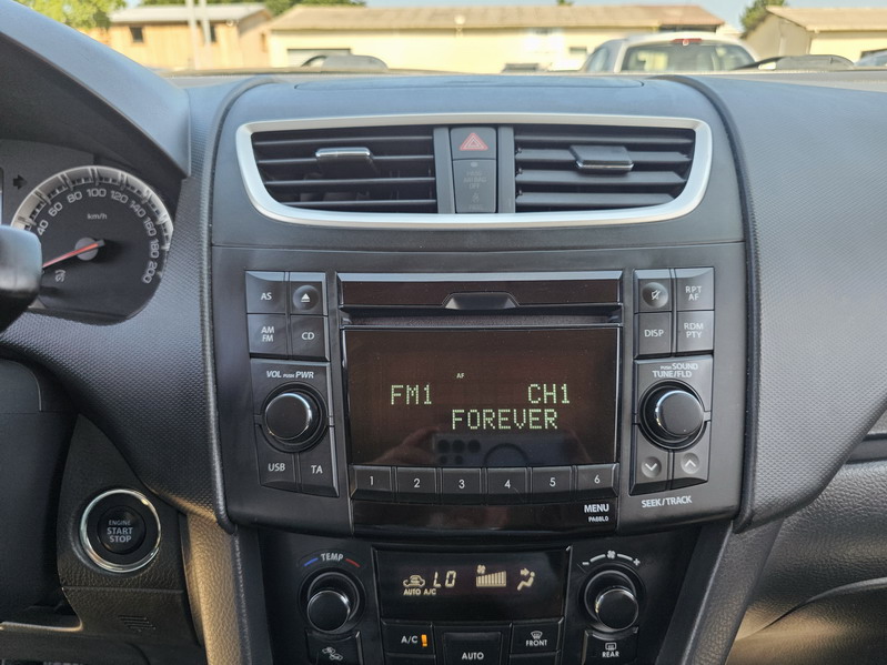 20250617_115024 Suzuki Swift III 1.2 VVT GLX 3p