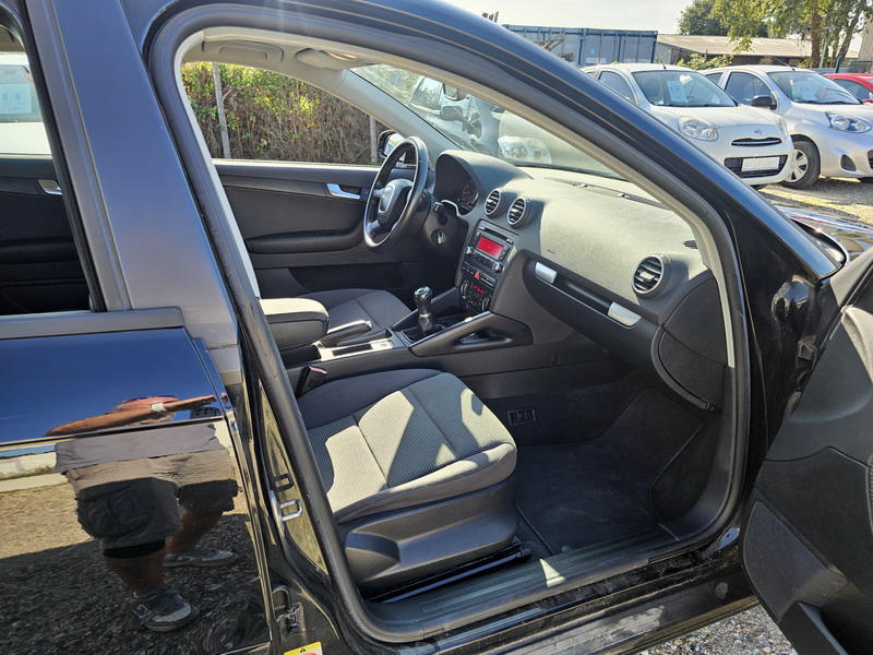 20250905_172703 Audi A3 Sportback 1.6 102ch Attraction *100000kms*