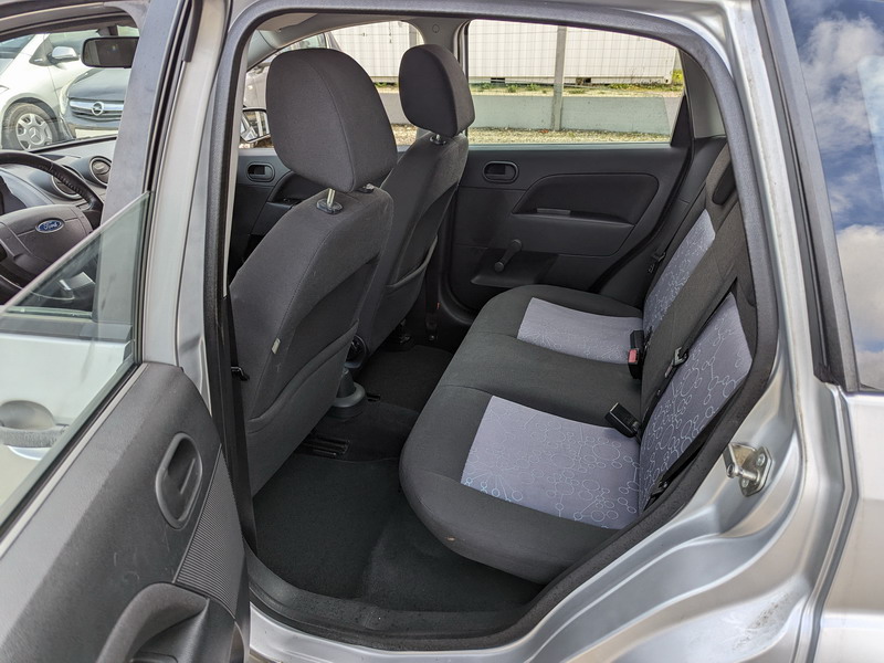 Ford Fiesta V  1.4 16v 80ch Senso 5p
