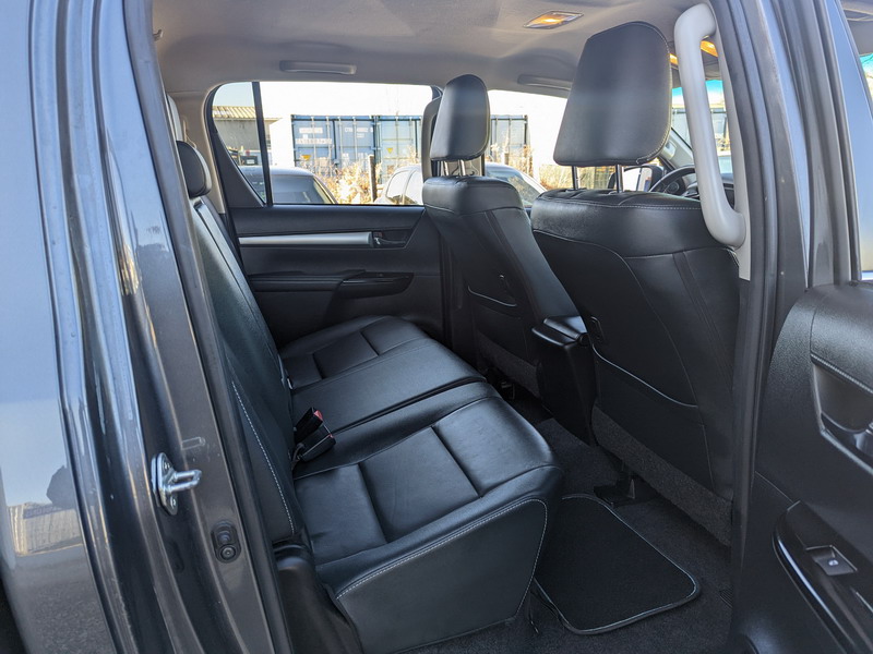Toyota Hilux VIII  2.4 D-4D 150ch Double Cabine Lounge 4WD BVA + Hardtop