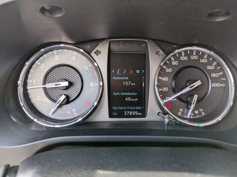 Toyota Hilux VIII  2.8 D-4D X-Tra Cabine Légende 4WD