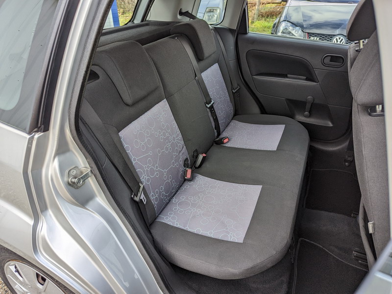 Ford Fiesta V  1.4 16v 80ch Senso 5p