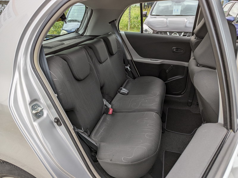 Toyota Yaris II  69 VVT-i 5p