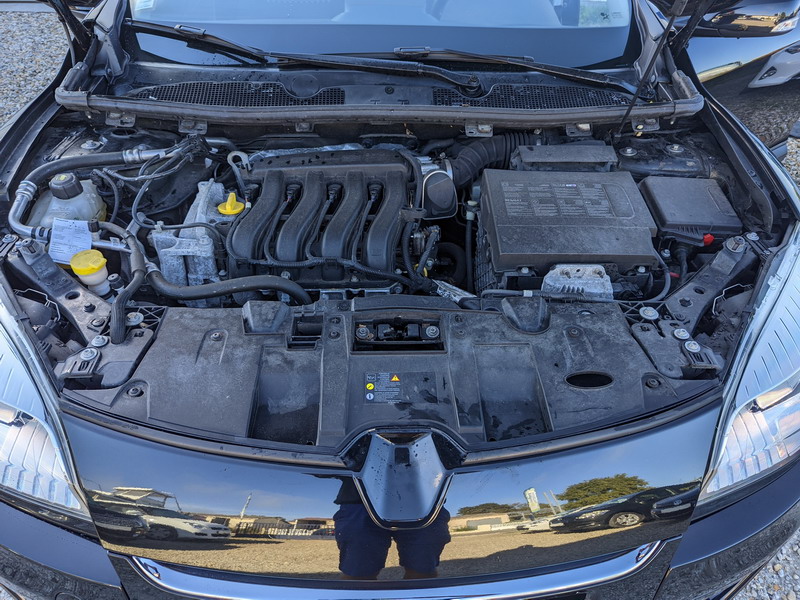 Renault Megane III  1.6l 16v 100ch Business Tomtom 5p