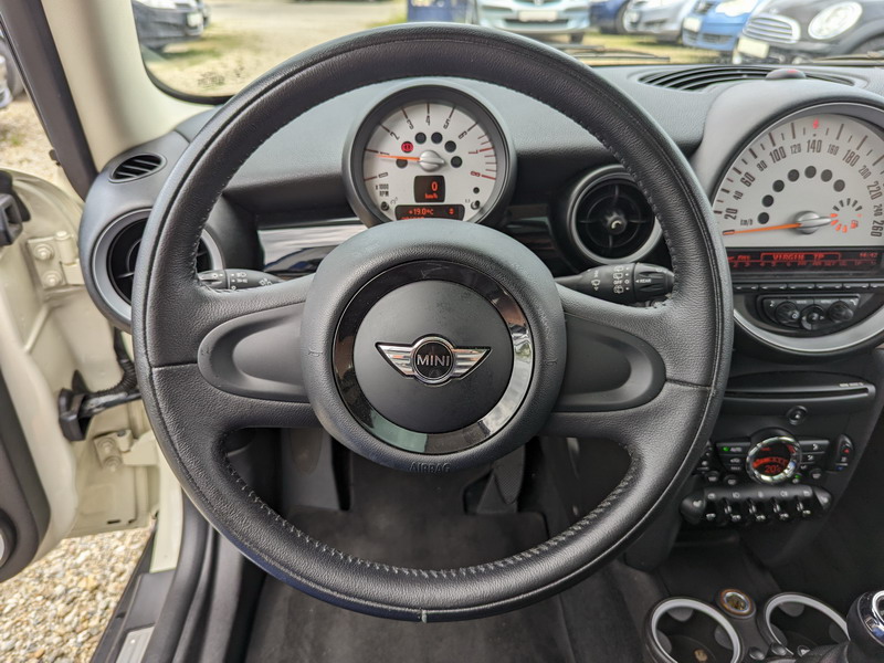 Mini II (R56) One  1.6L 98ch