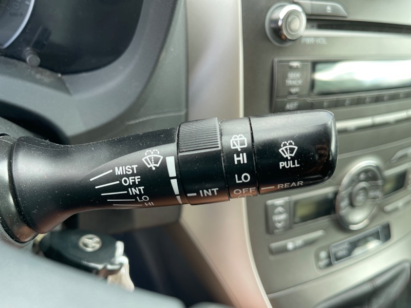 Toyota Auris I  1.4l 97 VVT-i Sol 5p