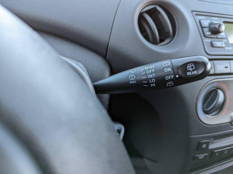 Toyota Yaris  1.3L VVT-i 87 Sol 5p