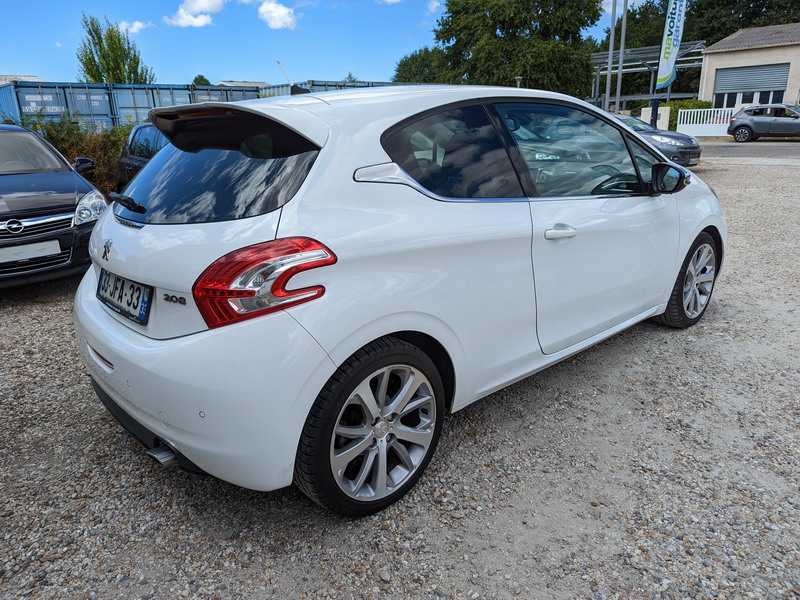 Peugeot 208  1.6 VTi Allure 3p