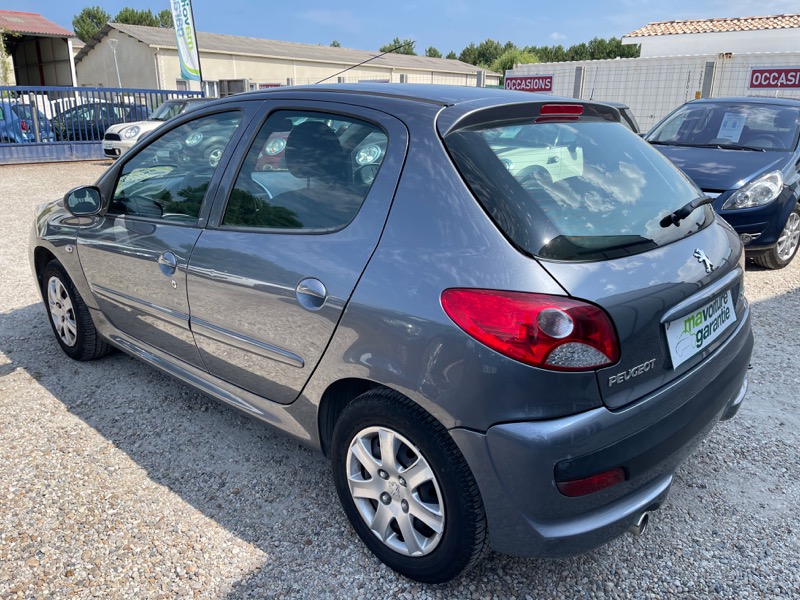 Peugeot 206 + 1.1l 60ch Trendy 5P Clim